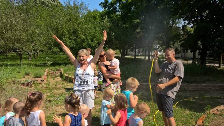 Gyerekzsivaj a Gygynvny kertben