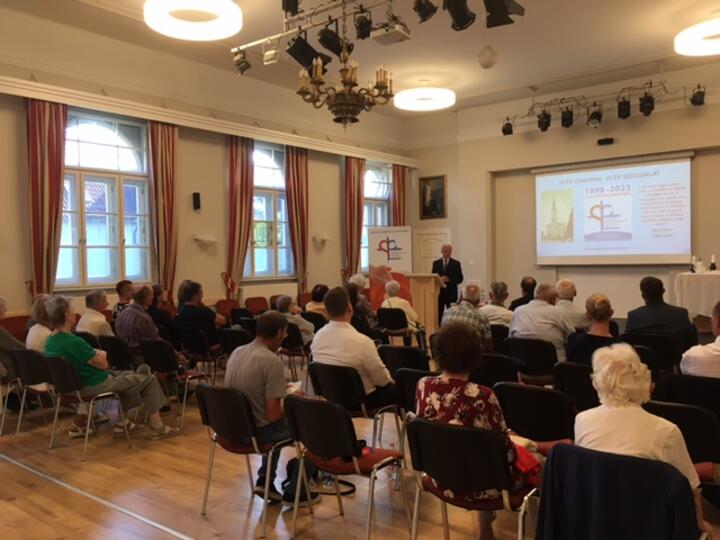 Jubileumi konferencia  megalakulsunk 25. rvforduljn