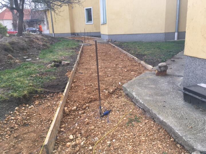 Elkezddtek a munkk a Szeretetotthon krl